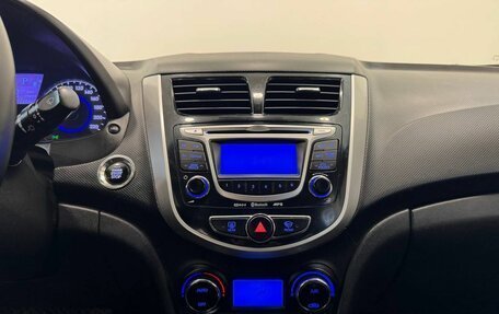 Hyundai Solaris II рестайлинг, 2013 год, 975 000 рублей, 17 фотография