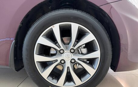 Hyundai Solaris II рестайлинг, 2013 год, 975 000 рублей, 20 фотография