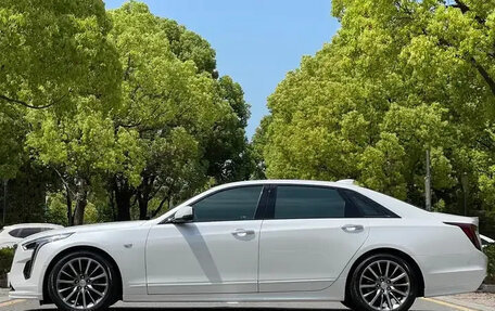Cadillac CT6 I, 2022 год, 2 630 000 рублей, 2 фотография
