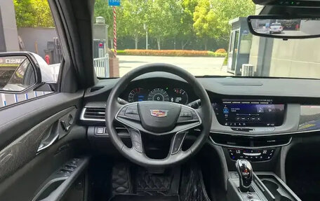 Cadillac CT6 I, 2022 год, 2 630 000 рублей, 9 фотография
