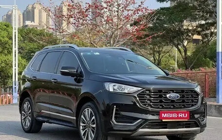 Ford Edge II рестайлинг, 2022 год, 2 230 000 рублей, 4 фотография