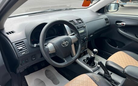 Toyota Corolla, 2011 год, 859 000 рублей, 10 фотография