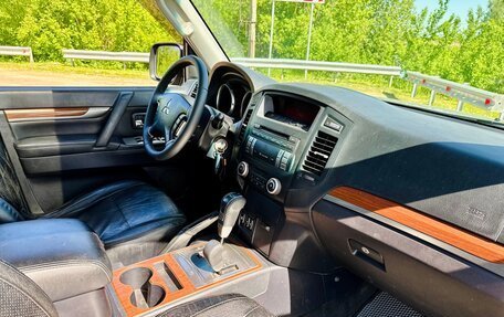 Mitsubishi Pajero IV, 2007 год, 1 290 000 рублей, 6 фотография