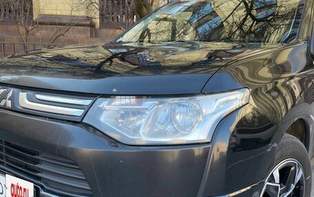 Mitsubishi Outlander III рестайлинг 3, 2013 год, 1 550 000 рублей, 6 фотография
