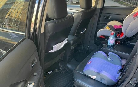 Mitsubishi Outlander III рестайлинг 3, 2013 год, 1 550 000 рублей, 17 фотография
