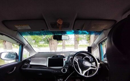 Honda Fit III, 2008 год, 670 000 рублей, 2 фотография