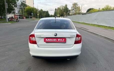 Skoda Rapid I, 2014 год, 850 000 рублей, 4 фотография