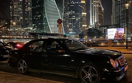 Mercedes-Benz E-Класс, 1998 год, 890 000 рублей, 4 фотография