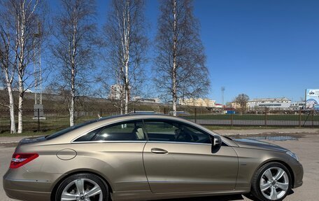 Mercedes-Benz E-Класс, 2011 год, 2 100 000 рублей, 4 фотография