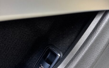 Mercedes-Benz E-Класс, 2011 год, 2 100 000 рублей, 15 фотография