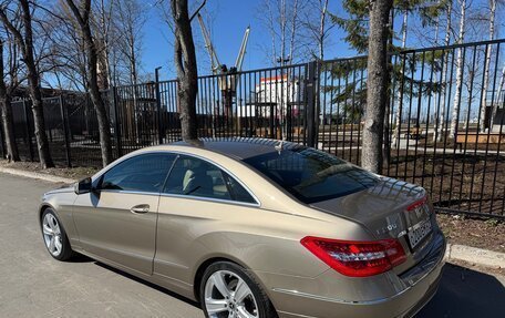 Mercedes-Benz E-Класс, 2011 год, 2 100 000 рублей, 10 фотография