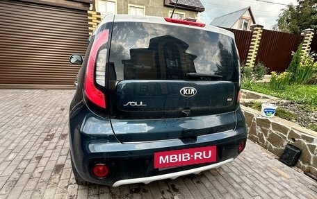 KIA Soul II рестайлинг, 2018 год, 1 250 000 рублей, 3 фотография