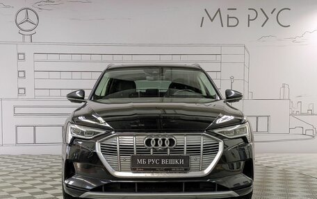 Audi e-tron I, 2019 год, 4 200 000 рублей, 2 фотография