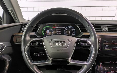 Audi e-tron I, 2019 год, 4 200 000 рублей, 20 фотография