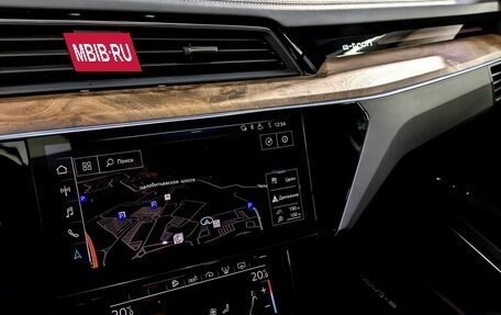 Audi e-tron I, 2019 год, 4 200 000 рублей, 29 фотография