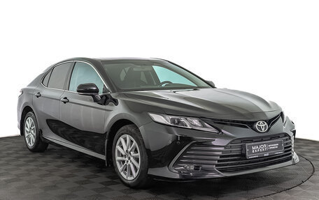 Toyota Camry, 2021 год, 2 650 000 рублей, 3 фотография