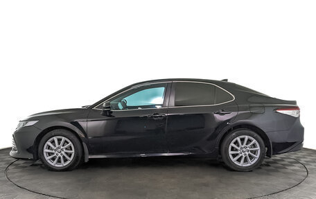 Toyota Camry, 2021 год, 2 650 000 рублей, 8 фотография