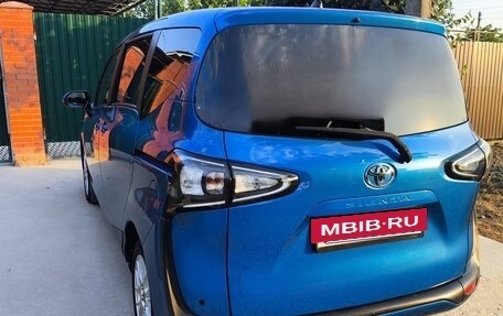 Toyota Sienta II, 2019 год, 1 350 000 рублей, 6 фотография