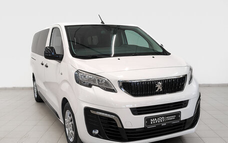 Peugeot Traveller I, 2021 год, 2 695 000 рублей, 3 фотография
