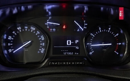 Peugeot Traveller I, 2021 год, 2 695 000 рублей, 16 фотография