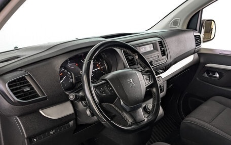 Peugeot Traveller I, 2021 год, 2 695 000 рублей, 15 фотография