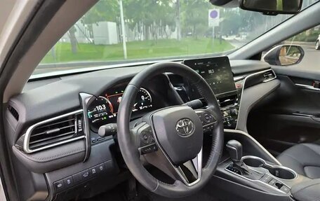 Toyota Camry, 2022 год, 1 944 000 рублей, 8 фотография