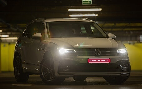Volkswagen Tiguan II, 2018 год, 3 399 000 рублей, 1 фотография