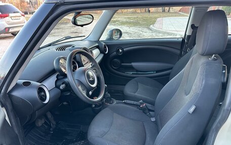 MINI Hatch, 2010 год, 800 000 рублей, 5 фотография