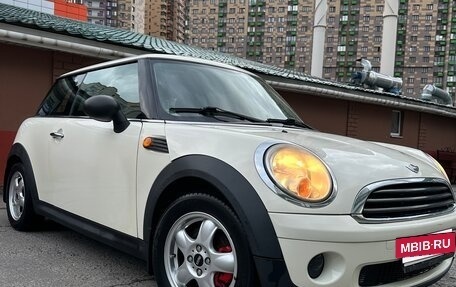 MINI Hatch, 2010 год, 800 000 рублей, 2 фотография