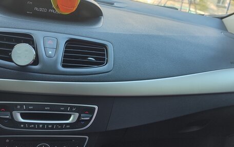 Renault Fluence I, 2012 год, 750 000 рублей, 3 фотография