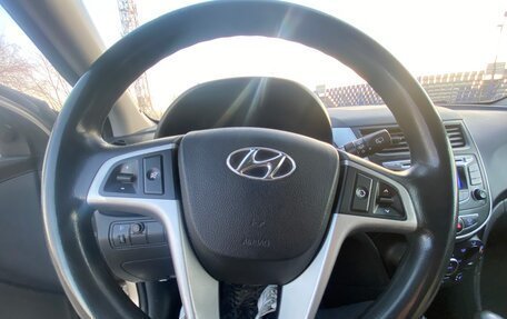 Hyundai Solaris II рестайлинг, 2013 год, 590 000 рублей, 8 фотография