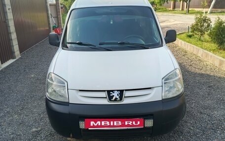 Peugeot Partner II рестайлинг 2, 2010 год, 350 000 рублей, 4 фотография