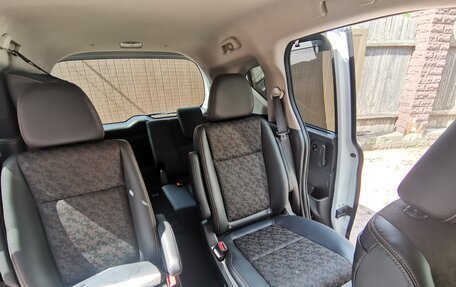 Honda Freed II, 2022 год, 2 400 000 рублей, 21 фотография