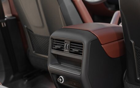 Porsche Cayenne III, 2025 год, 17 290 000 рублей, 20 фотография