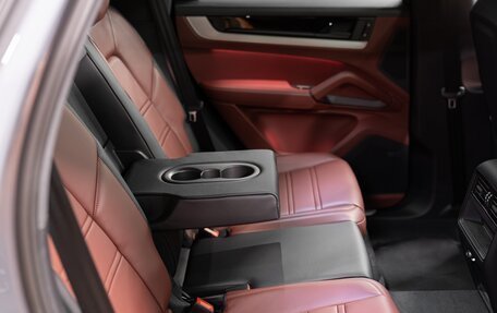 Porsche Cayenne III, 2025 год, 17 290 000 рублей, 19 фотография