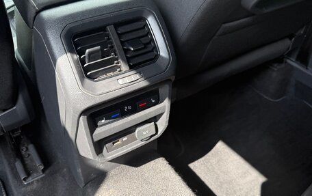 Volkswagen Tiguan II, 2018 год, 2 250 000 рублей, 16 фотография