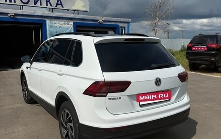Volkswagen Tiguan II, 2018 год, 2 250 000 рублей, 5 фотография
