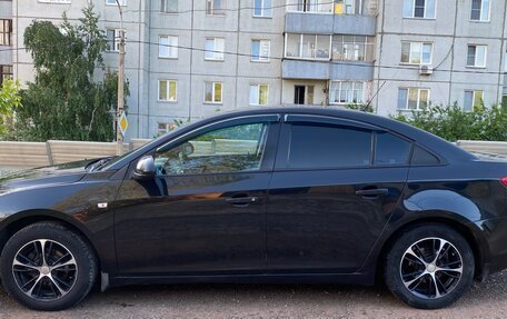 Chevrolet Cruze II, 2011 год, 810 000 рублей, 3 фотография