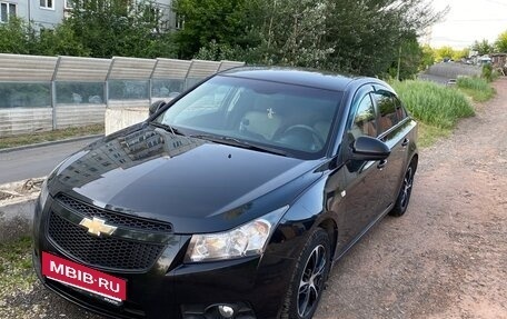 Chevrolet Cruze II, 2011 год, 810 000 рублей, 2 фотография