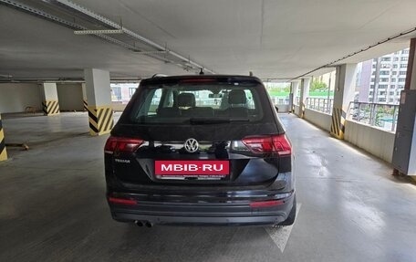 Volkswagen Tiguan II, 2020 год, 2 500 000 рублей, 3 фотография