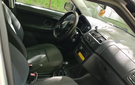 Skoda Fabia II, 2010 год, 438 000 рублей, 7 фотография
