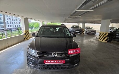 Volkswagen Tiguan II, 2020 год, 2 500 000 рублей, 5 фотография