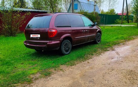 Chrysler Voyager IV, 2001 год, 340 000 рублей, 4 фотография