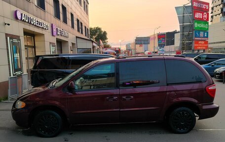 Chrysler Voyager IV, 2001 год, 340 000 рублей, 8 фотография