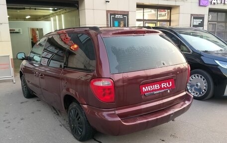 Chrysler Voyager IV, 2001 год, 340 000 рублей, 7 фотография