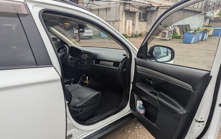 Mitsubishi Outlander III рестайлинг 3, 2013 год, 1 450 000 рублей, 8 фотография