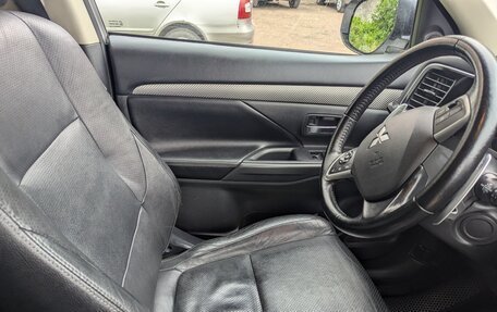 Mitsubishi Outlander III рестайлинг 3, 2013 год, 1 450 000 рублей, 12 фотография