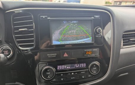 Mitsubishi Outlander III рестайлинг 3, 2013 год, 1 450 000 рублей, 17 фотография