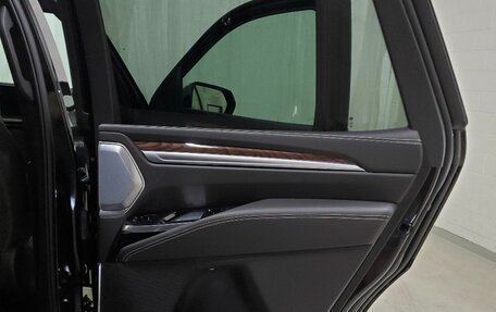 Cadillac Escalade V, 2025 год, 23 000 000 рублей, 7 фотография