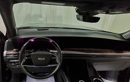 Cadillac Escalade V, 2025 год, 23 000 000 рублей, 15 фотография